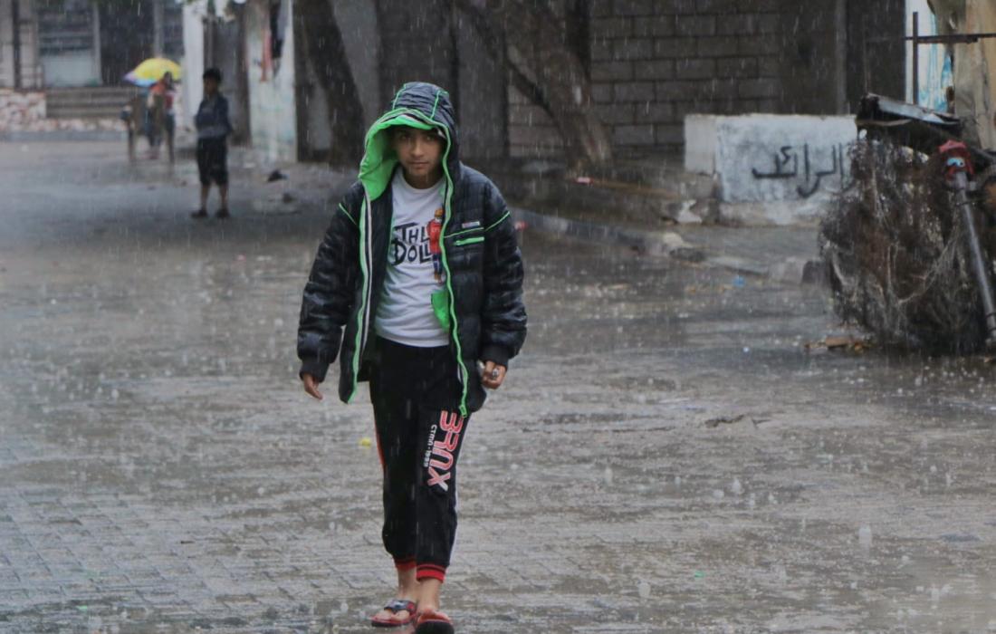 طقس فلسطين.. أجواء غائمة ومغبرة وفرصة لسقوط الأمطار