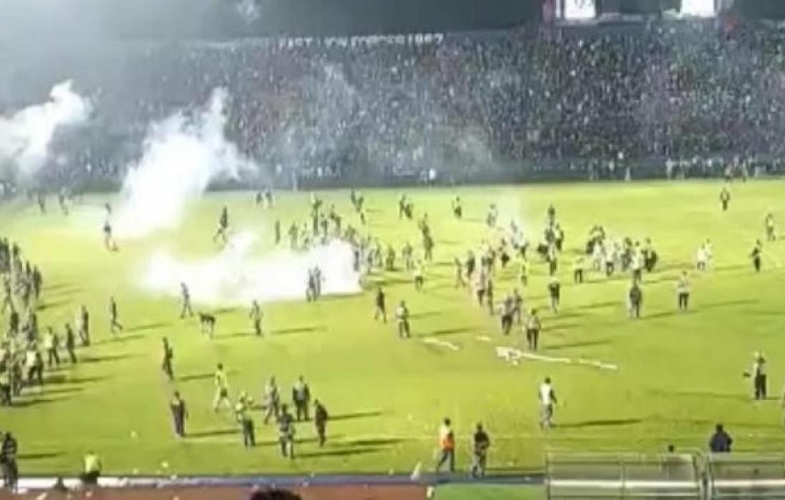 مقتل 129 شخصاً في "أعمال شغب" خلال مباراة كرة قدم بإندونيسيا