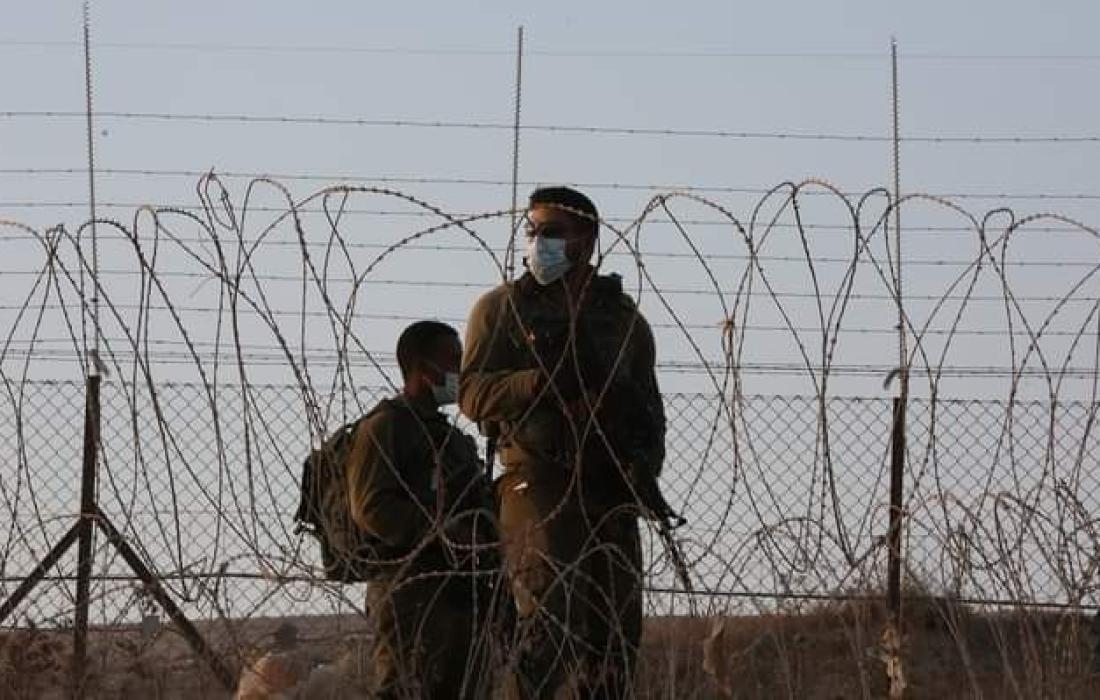 قوات الاحتلال تعتقل شابًا من غزة بزعم تسلله نحو الداخل المحتل