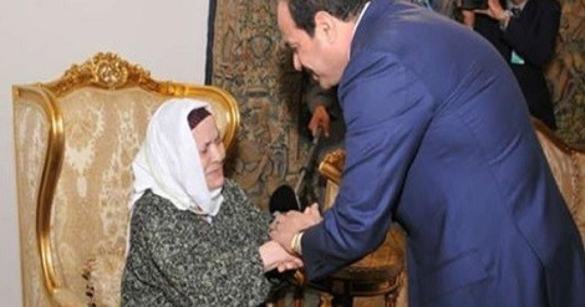 وفاة والدة الرئيس عبد الفتاح السيسي فلسطين اليوم