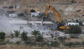 جرافات الاحتلال تهدم منزلا في الضفة الغربية