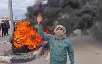 قبيلة الترابين تنظم وقفة احتجاجية تضامنا مع أهالي النقب قبل قليل برفح جنوب قطاع غزة
