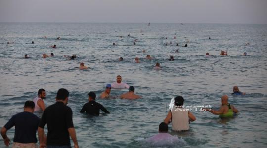سباحة فى بحر  قطاع غزة (3).jpg