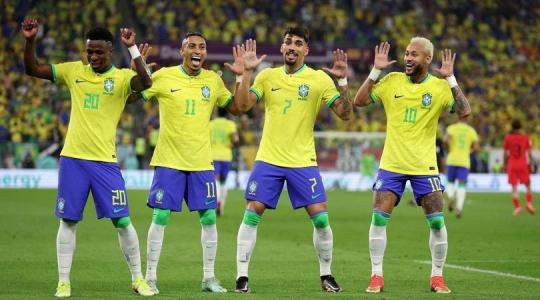 البرازيل تفوز على بيرو في الوقت القاتل