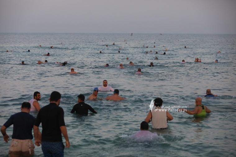 سباحة فى بحر  قطاع غزة (3).jpg