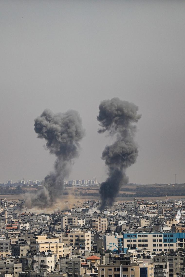 طائرات الاحتلال تستهدف االأراضي الزراعية  في مناطق متفرقة بقطاع غزة (4).JPG